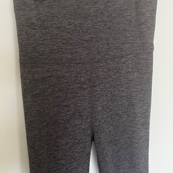 GAIAM Gray Flare High Waisted Yoga Pants Small - Picture 7 of 9